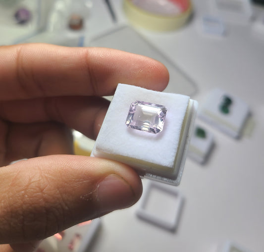 Kunzite 6.85ct From Afghanistan Origin